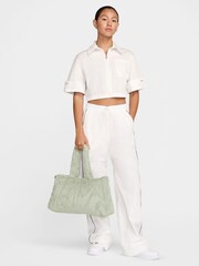 Nike Green Sportswear Faux Fur Tote Bag (10L) - Image 16 of 17
