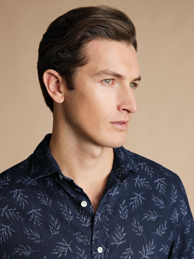Charles Tyrwhitt Blue Camo Classic Fit Plain Short Sleeve Pure 100% Linen Shirt - Image 2 of 5