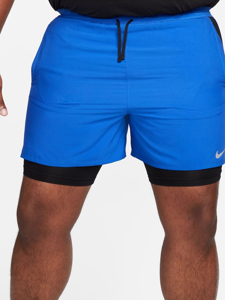 Game Blue - Spodenki do biegania Nike Dri-FIT Stride 2 w 1 5 cali - Image 3 of 11