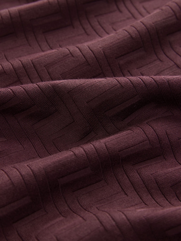 Burgundsko rdeča - Elegantna polo majica z zadrgo in četrtinsko zadrgo - Slika 7 iz 7 Burgundsko rdeča - Elegantna polo majica z zadrgo in četrtinsko zadrgo - Slika 7 iz 7