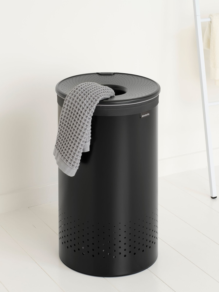 Brabantia Matt Black Laundry Bin 60L Plastic Lid - Image 6 of 6