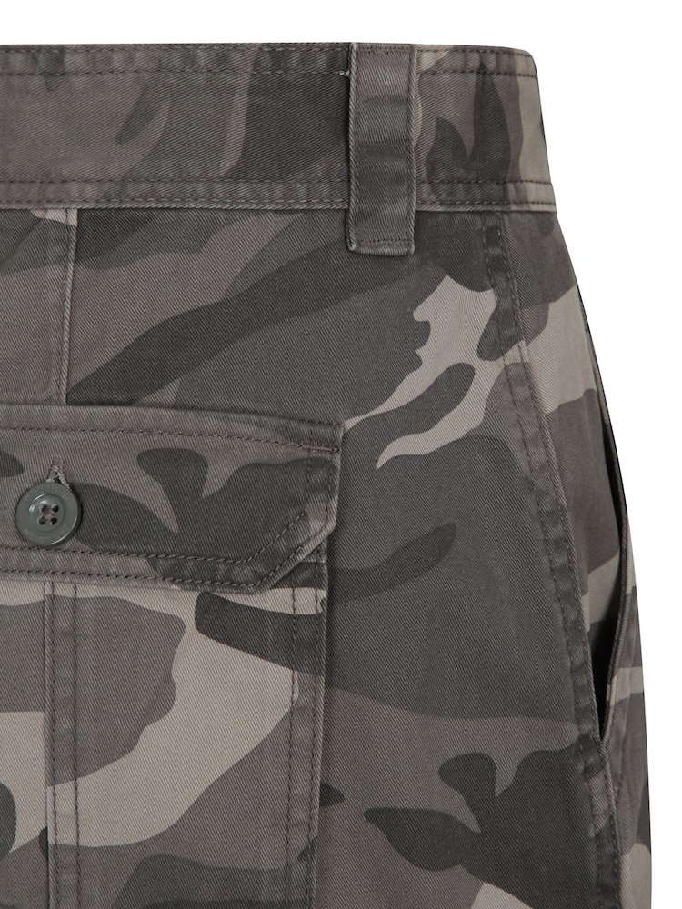Mountain Warehouse Black Mens Camo 100% Cotton Lightweight Cargo Shorts - Image 5 of 5