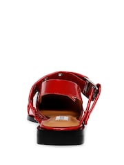 rdeča - Steve Madden Grand Avenue Buckle Slingback čevlji - Slika 7 iz 8