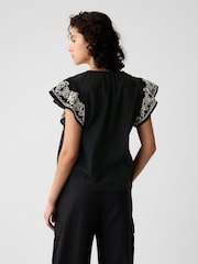 Gap Black Crinkle Gauze Embroidered Cropped Shirt - Image 2 of 5