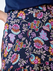 Roman – gestufter Midirock mit Knöpfen und floralem Paisley-Muster - Bild 5 von 5