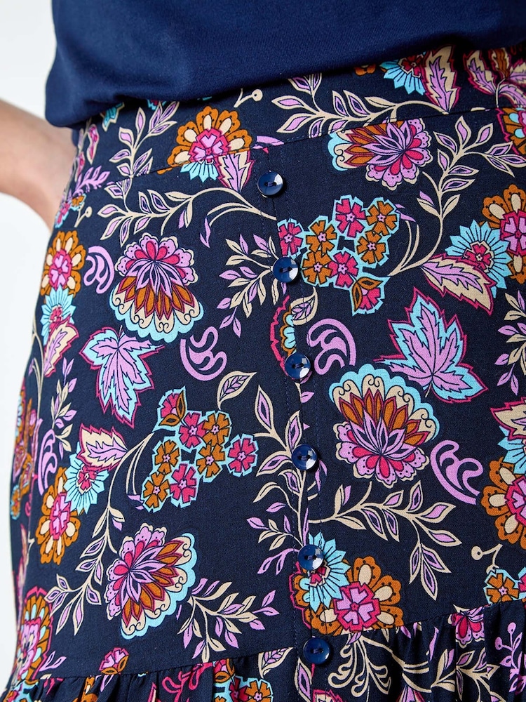 Roman – gestufter Midirock mit Knöpfen und floralem Paisley-Muster - Bild 5 von 5