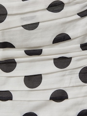 Reiss White/Black Remie Viscose Linen Polka Dot Ruched Strapless Top - Image 2 of 6