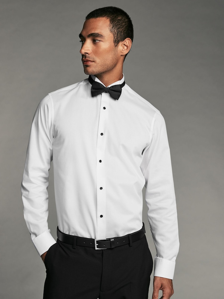 Blanc - Ajustement régulier - Slim Fit Single Cuff Shirt With Wing Collar And Bow Tie Pack - Image 3 of 8