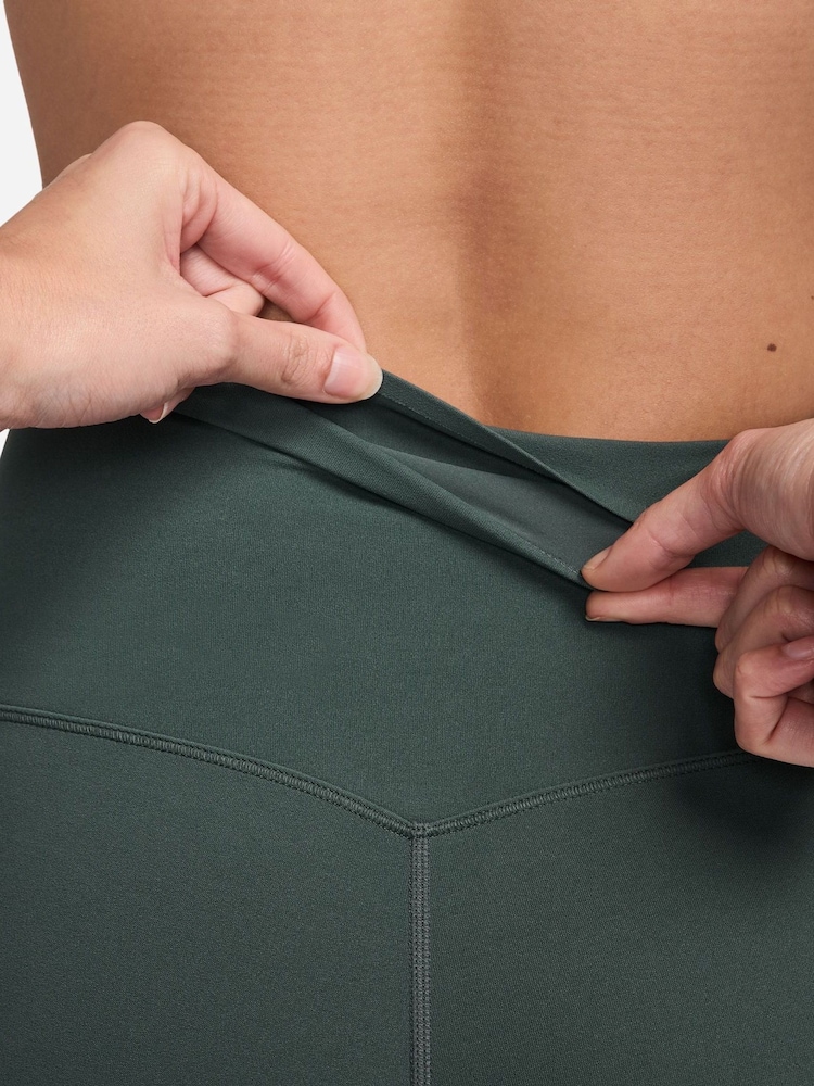 Leggings acampanados de tiro alto con sujeción suave Zenvy de Nike - Imagen 8 de 8