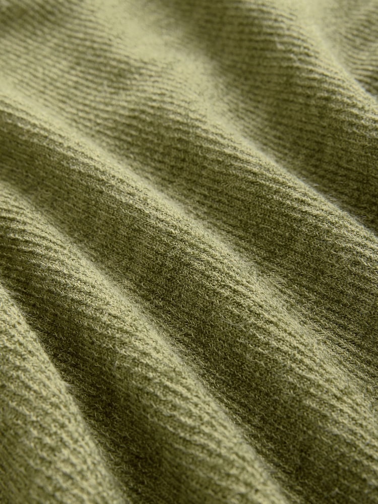 Khakigrün - Langärmliger, gerippter Pullover mit gekerbtem Ausschnitt - Bild 5 von 5 Khakigrün - Langärmliger, gerippter Pullover mit gekerbtem Ausschnitt - Bild 5 von 5
