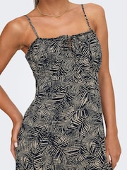 ONLY Palm Print Cami Ruched Midi Dress - Bild 5 von 9