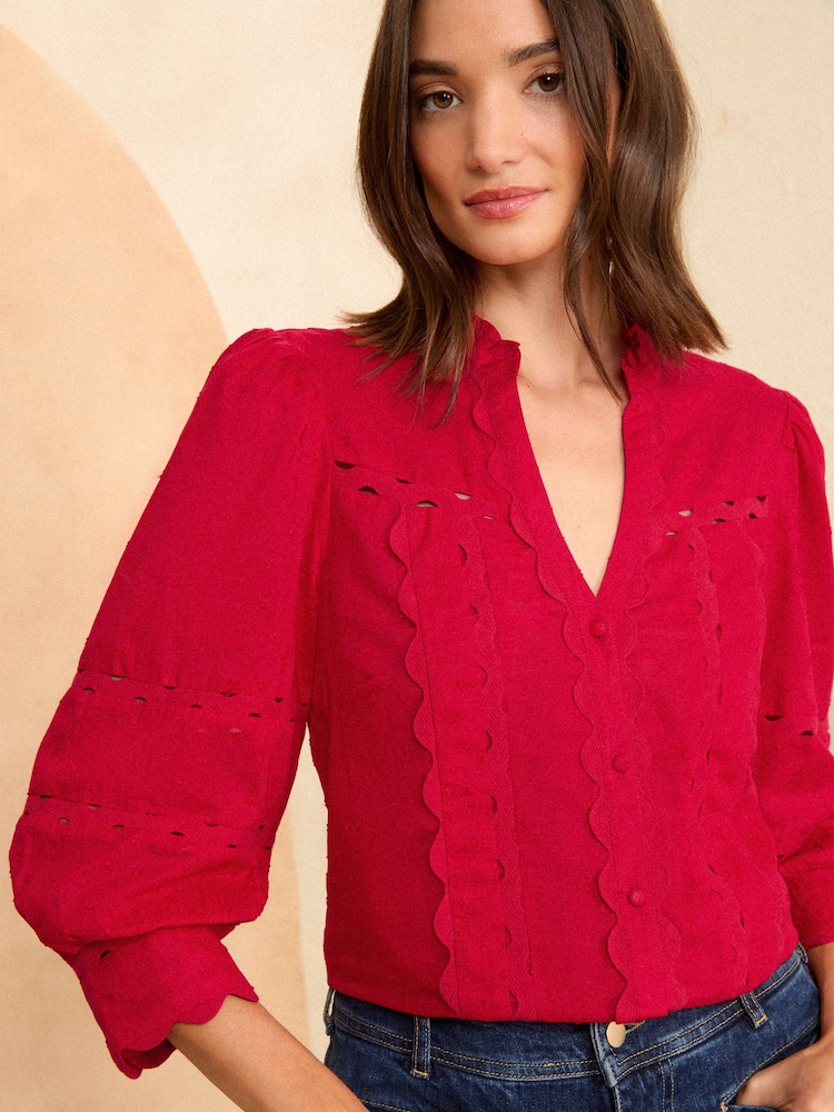 Rot - Love & Roses Bluse mit V-Ausschnitt und Zickzack-Besatz - Bild 1 von 4 Rot - Love & Roses Bluse mit V-Ausschnitt und Zickzack-Besatz - Bild 1 von 4