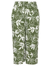 Yours Curve Green Green Leaf Print Cropped Trousers - Image 5 of 5