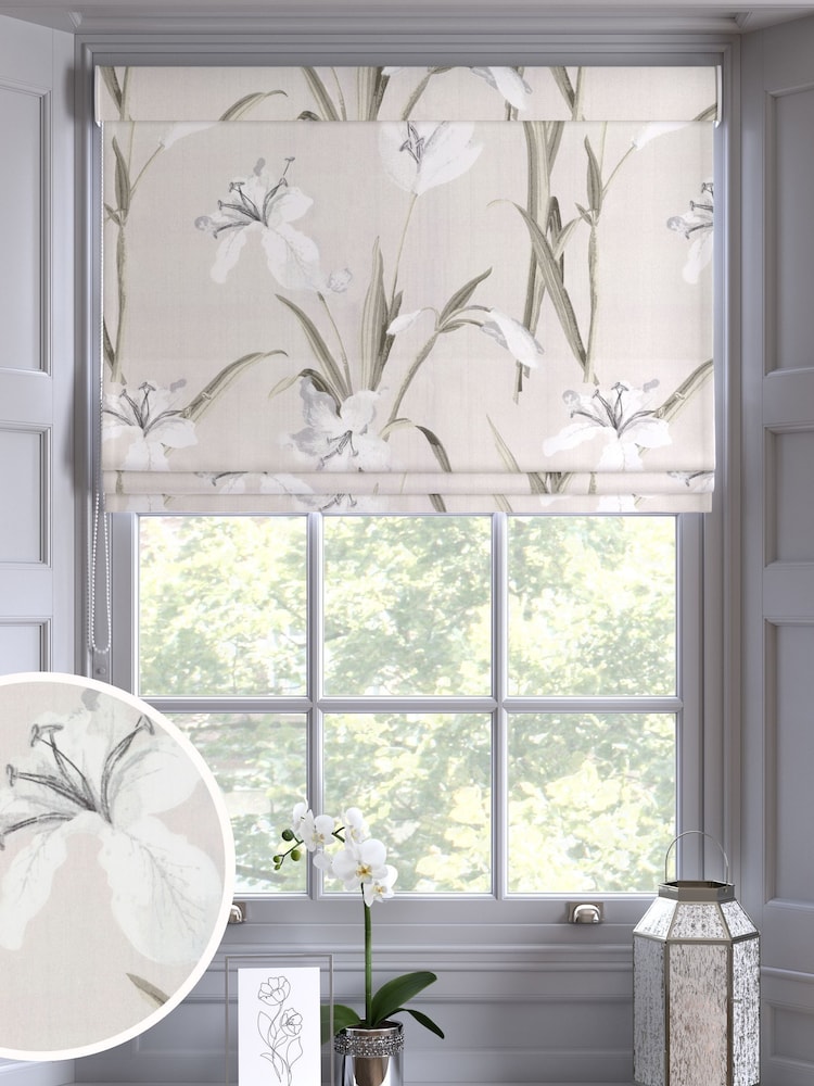 Natural Lily Floral Made to Measure 100% Cotton Roman Blind - Image 1 of 6