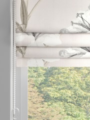 Natural Lily Floral Made to Measure 100% Cotton Roman Blind - Image 2 of 6