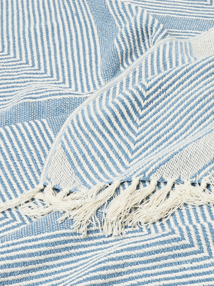 Oliver Bonas Blue Alma Woven Chevron Throw - Image 4 of 4
