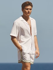 Reiss Шорты с эластичной талией Baller Ché для плавания - Image 1 of 5