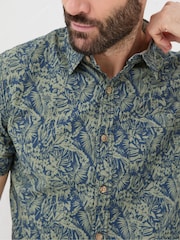 FatFace Green Short Sleeve Jungle Print Shirt - Image 3 of 5