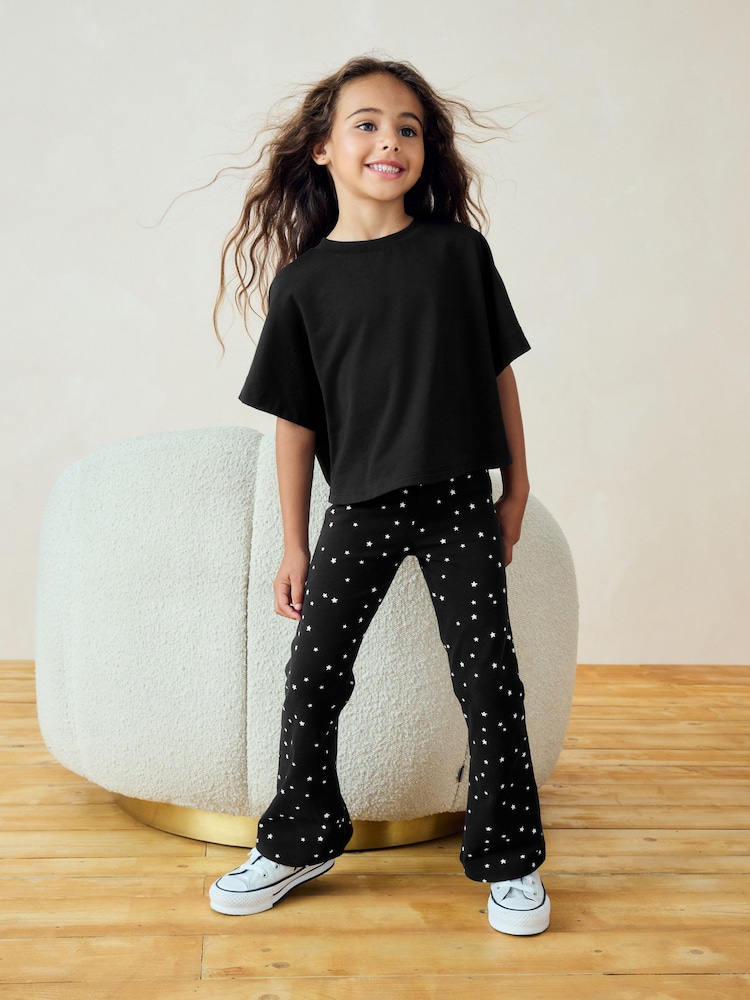 Negro de estrellas - Flare LeggingsS (3-16yrs) - Imagen 2 de 8 Negro de estrellas - Flare LeggingsS (3-16yrs) - Imagen 2 de 8