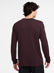 Nike Red Dri-FIT Long-Sleeve Trail Running T-Shirt - Image 2 of 3