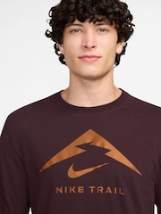 Nike Red Dri-FIT Long-Sleeve Trail Running T-Shirt - Image 3 of 3
