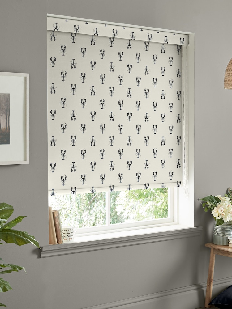 Sophie Allport White Lobster Made to Measure Roller Blinds - Image 2 of 6