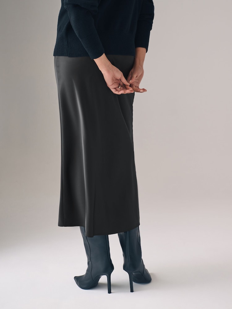 The Set Berry Red/Black 2 Pack Satin Midi Skirts - Image 4 of 5