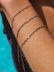 Tonalité d'or - Bracelets délicats en acier inoxydable 3 Lot - Image 1 of 6