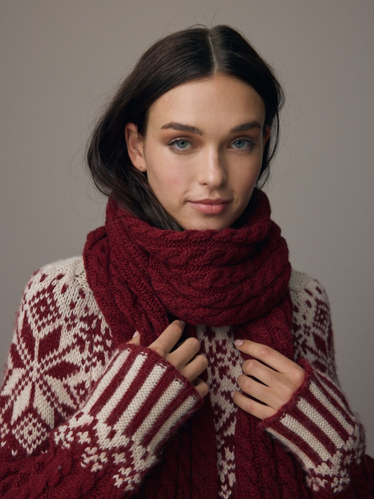 Red Fairisle Co-ord Christmas Fairisle Pattern Soft Touch Knitted Scarf - Image 2 of 5