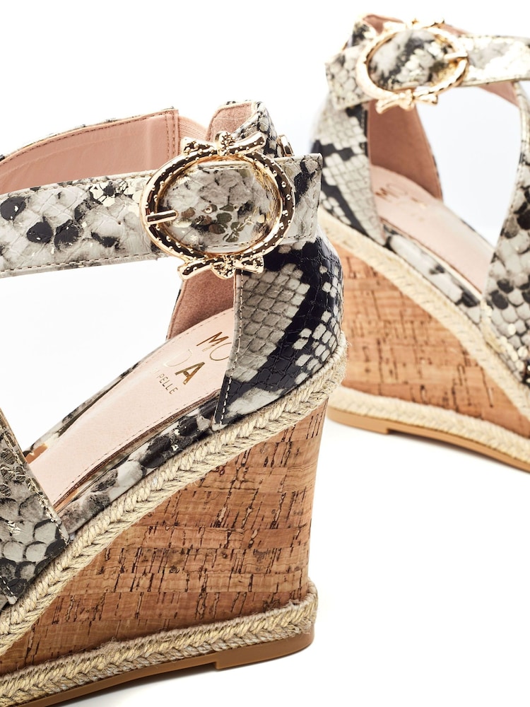 Gold - Moda In Pelle Crossover Strap Wedge Sandal - Bild 4 von 4 Gold - Moda In Pelle Crossover Strap Wedge Sandal - Bild 4 von 4