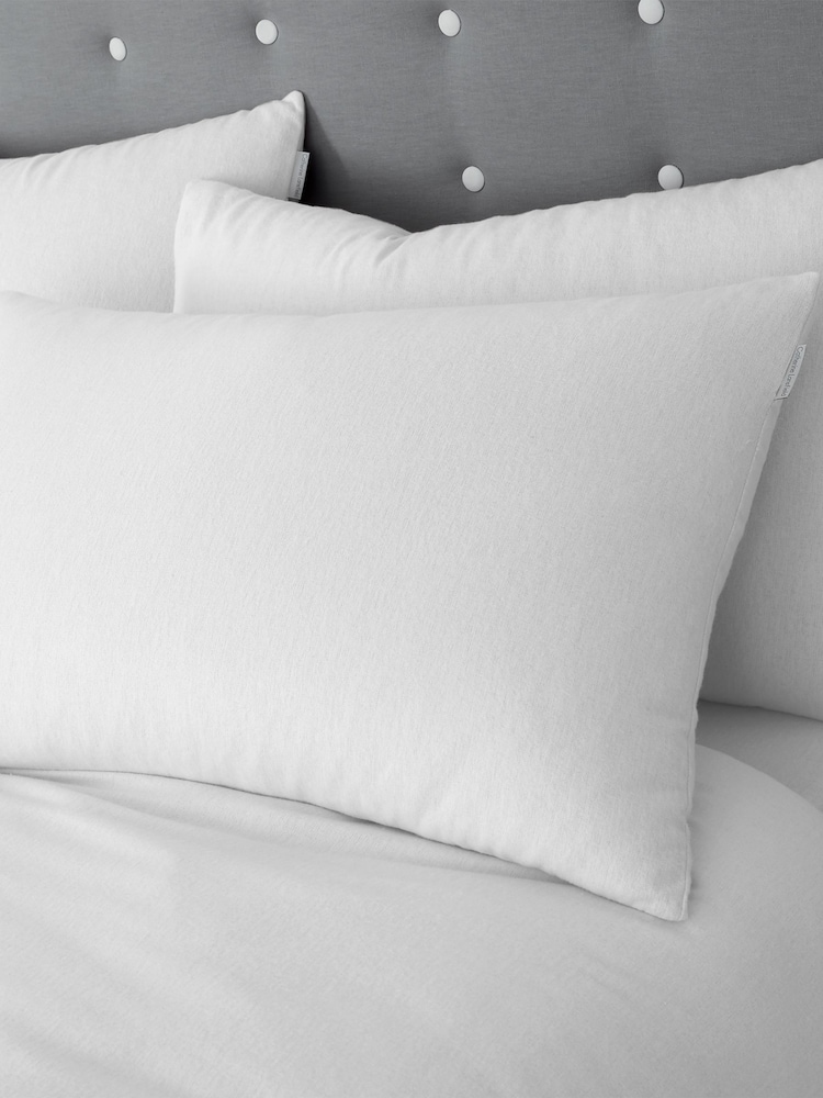 Catherine Lansfield Set of 2 100% Cotton Pillowcases - Imagem 1 de 3