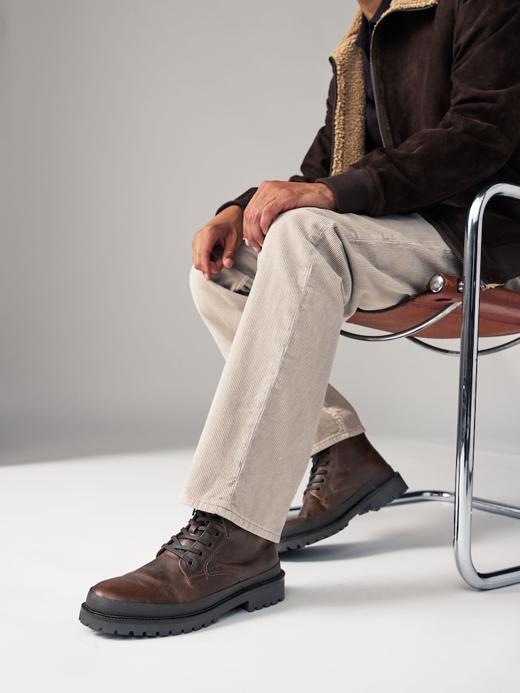 Braun - Schnürstiefel aus Leder - Bild 1 von 6