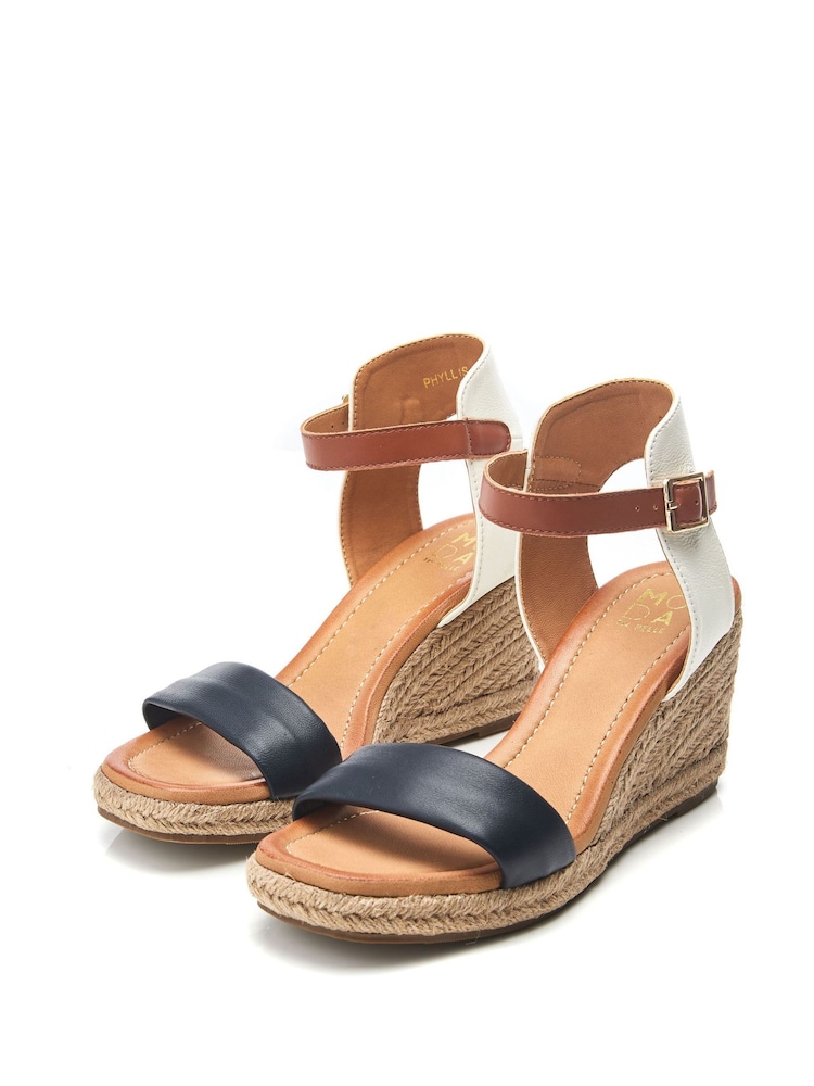 Azul marino - Sandalias de cuña con dos tiras y punta cuadrada Phyllis de Moda in Pelle - Imagen 2 de 4 Azul marino - Sandalias de cuña con dos tiras y punta cuadrada Phyllis de Moda in Pelle - Imagen 2 de 4