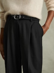 Negro - Pantalones con diseño cónico con cinturón Freja de Reiss - Imagen 4 de 6