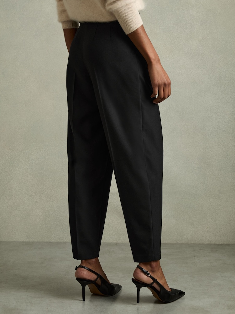 Zwart - Reiss - Freja - Toelopende broek met riem - Image 5 of 6