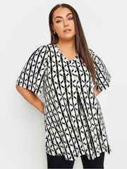 Yours Curve Plissiertes, ausgestelltes Top mit floralem Print - Bild 1 von 4