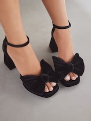 Black Forever Comfort® Platform Flare Bow Sandals - Image 3 of 9