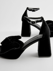Black Forever Comfort® Platform Flare Bow Sandals - Image 7 of 9