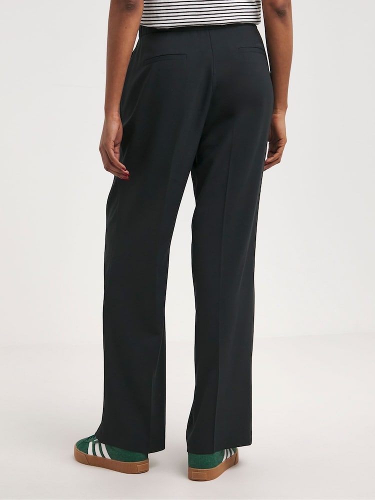JD Williams Textured Pleated Wide Leg Black Trousers - Image 2 of 4