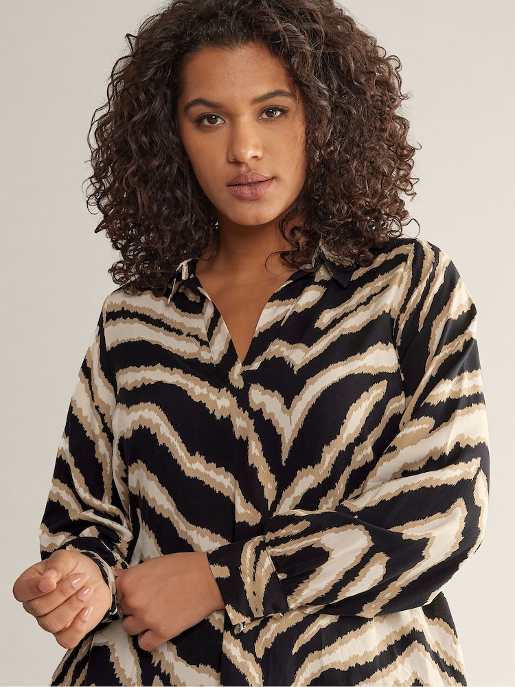 Evans Notch Neck Black Blouse - Image 5 of 5