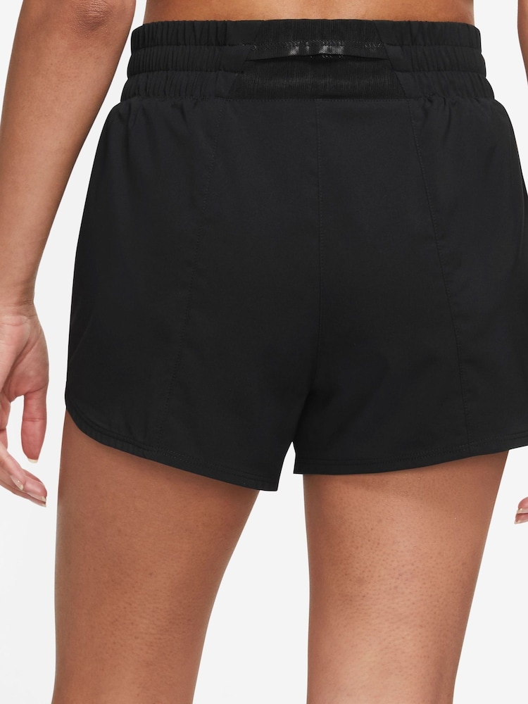 Черный - Nike Nike шорты для бега с логотипом-галочкой  Dri-fit - Image 1 of 4