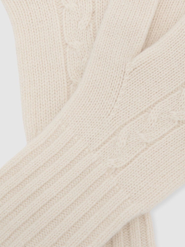 Крем - Reiss Lucinda Wool-Blend Cable-Knit Gloves with Cashmere - 3суретінің 3 суреті Крем - Reiss Lucinda Wool-Blend Cable-Knit Gloves with Cashmere - 3суретінің 3 суреті
