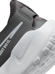Nike Grey Flex Runner Youth Trainers - Image 10 of 10