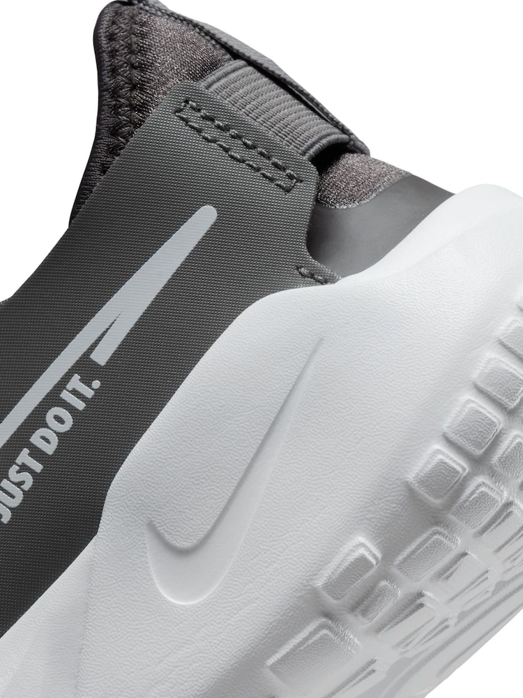 siva - Športni copati Nike Flex Runner Youth - Slika 10 iz 10 siva - Športni copati Nike Flex Runner Youth - Slika 10 iz 10