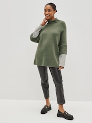 Cachi/Verde - Poncho in maglia con A righe sulle maniche - Immagine 2 di 5