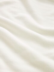 Ecru, Weiß - Kuscheliger, langärmeliger Pullover mit Rundhalsausschnitt - Bild 7 von 7