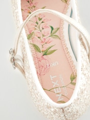 Silber mit Glitzer - Mary-Jane-Schuhe mit quadratischer Zehenpartie für festliche Anlässe für Blumenmädchen - Bild 6 von 6