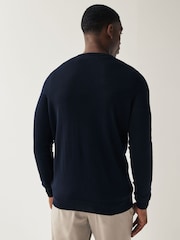 Granatowy - Sweter Lyle & Scott Golf z dekoltem w szpic i domieszką wełny - Image 3 of 5