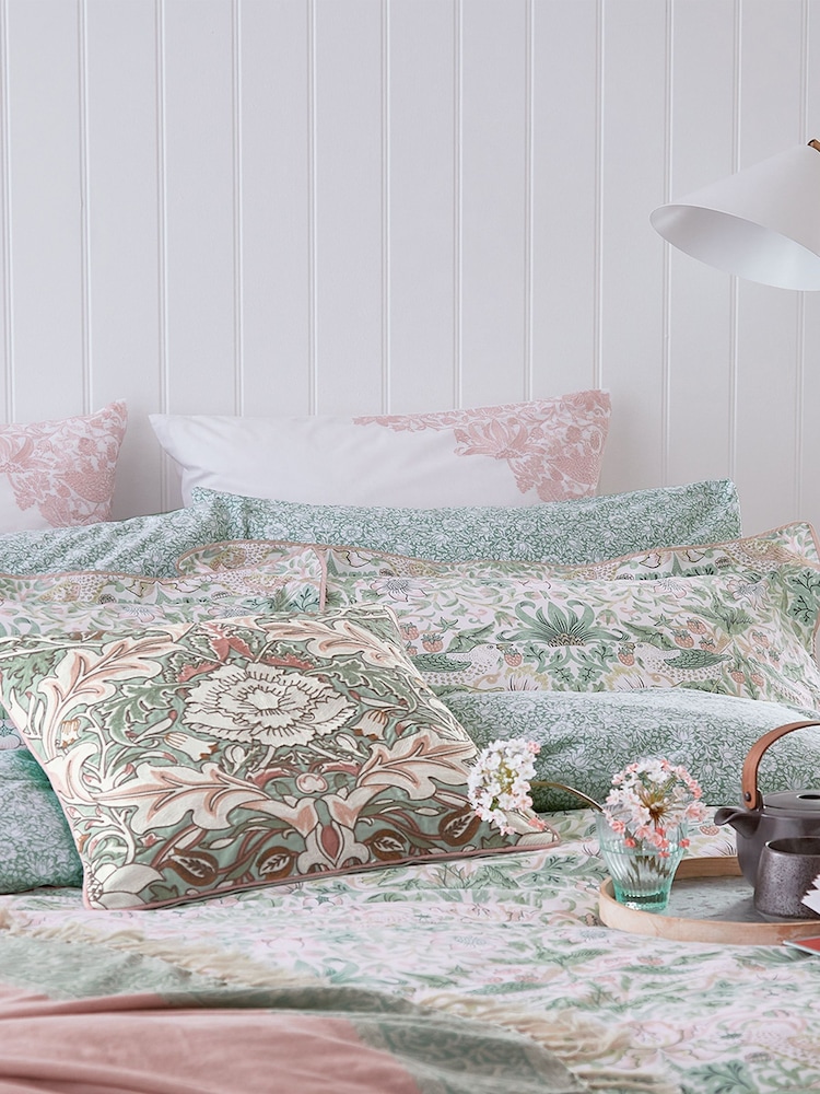 Morris & Co Cochineal Pink Strawberry Thief / Severn 100% Cotton Square Pillowcase - Image 2 of 4