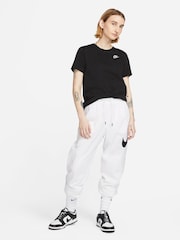 Nike Black Sportswear Club Essentials T-Shirt - Image 3 of 4
